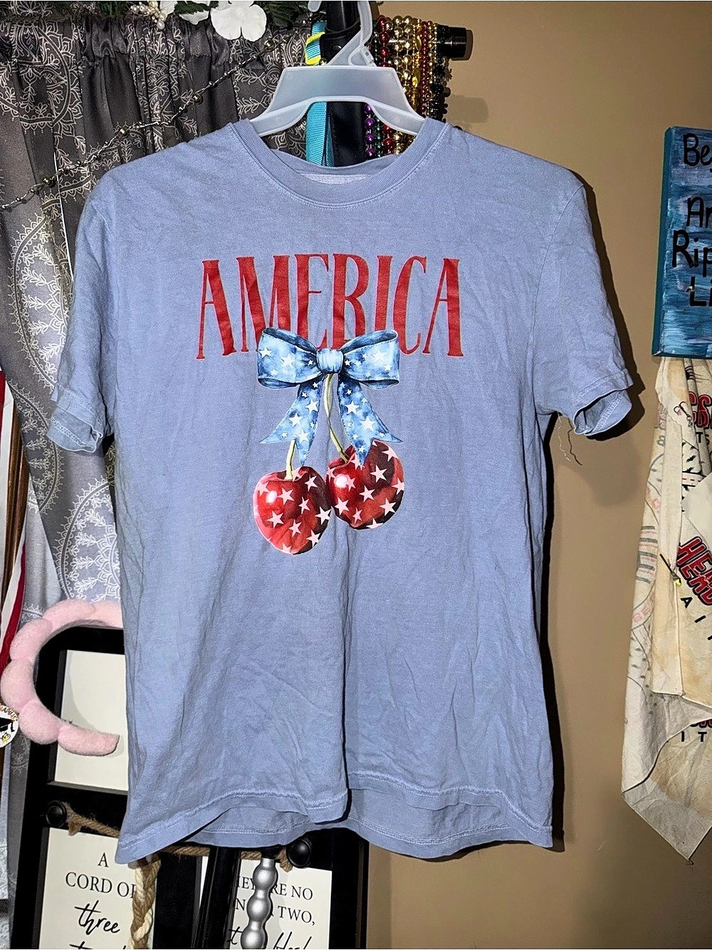 Comfort Colors 1717 America Cherry Bow Graphic T-Shirt Tee Blue & Red Large